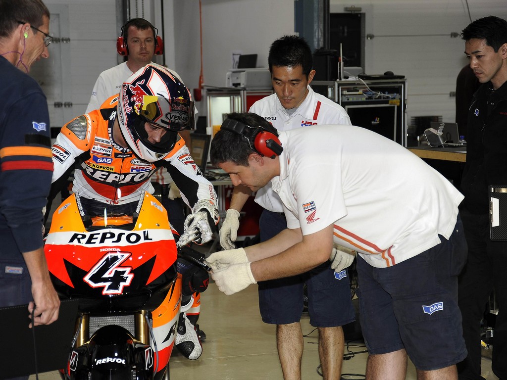 MOTOGP TEST LOSAIL