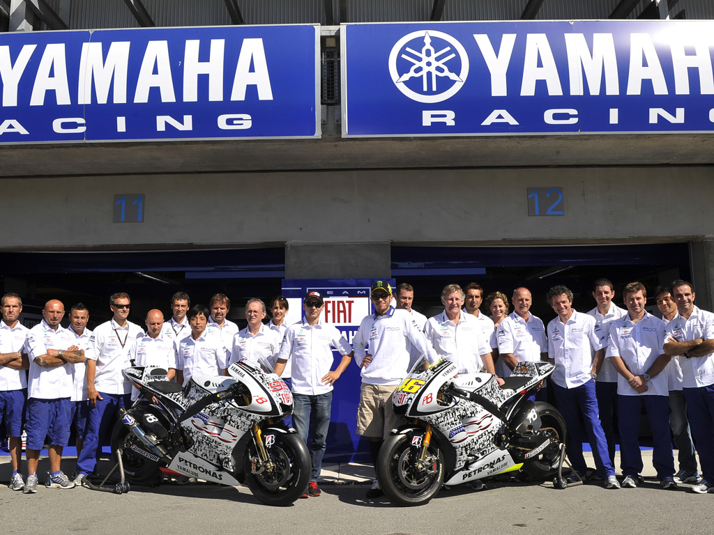 LIVREA YAMAHA LAGUNA SECA