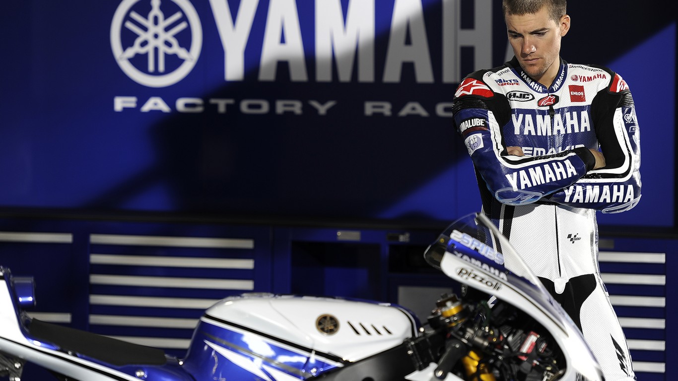 Yamaha M1 2012