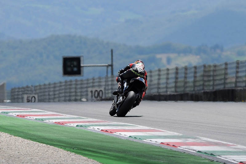 Biaggi Test Aprilia Mugello