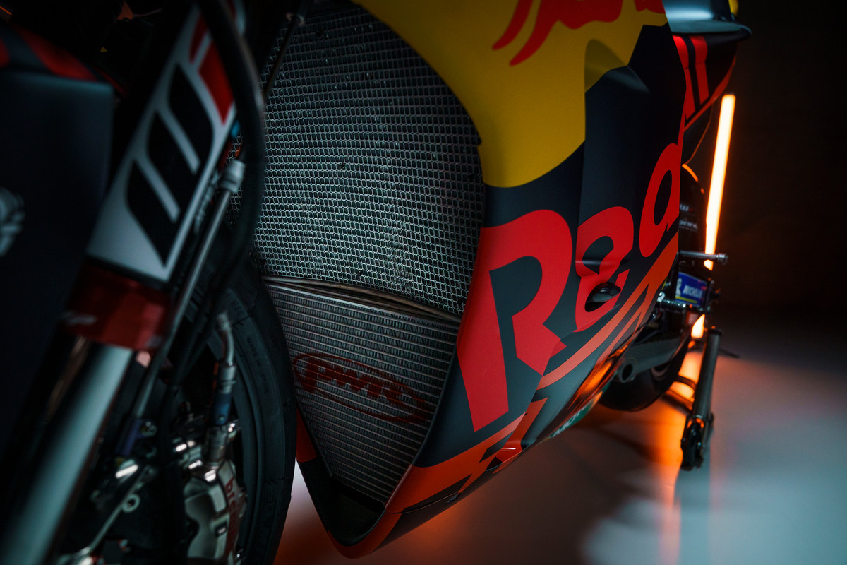 KTM Red Bull RC16 2021
