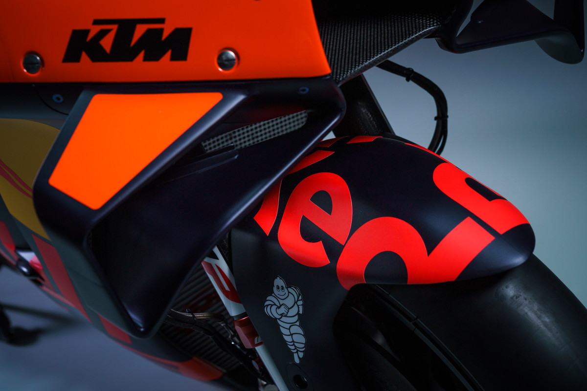 KTM Red Bull RC16 2021