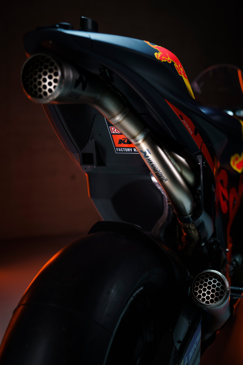 KTM Red Bull RC16 2021