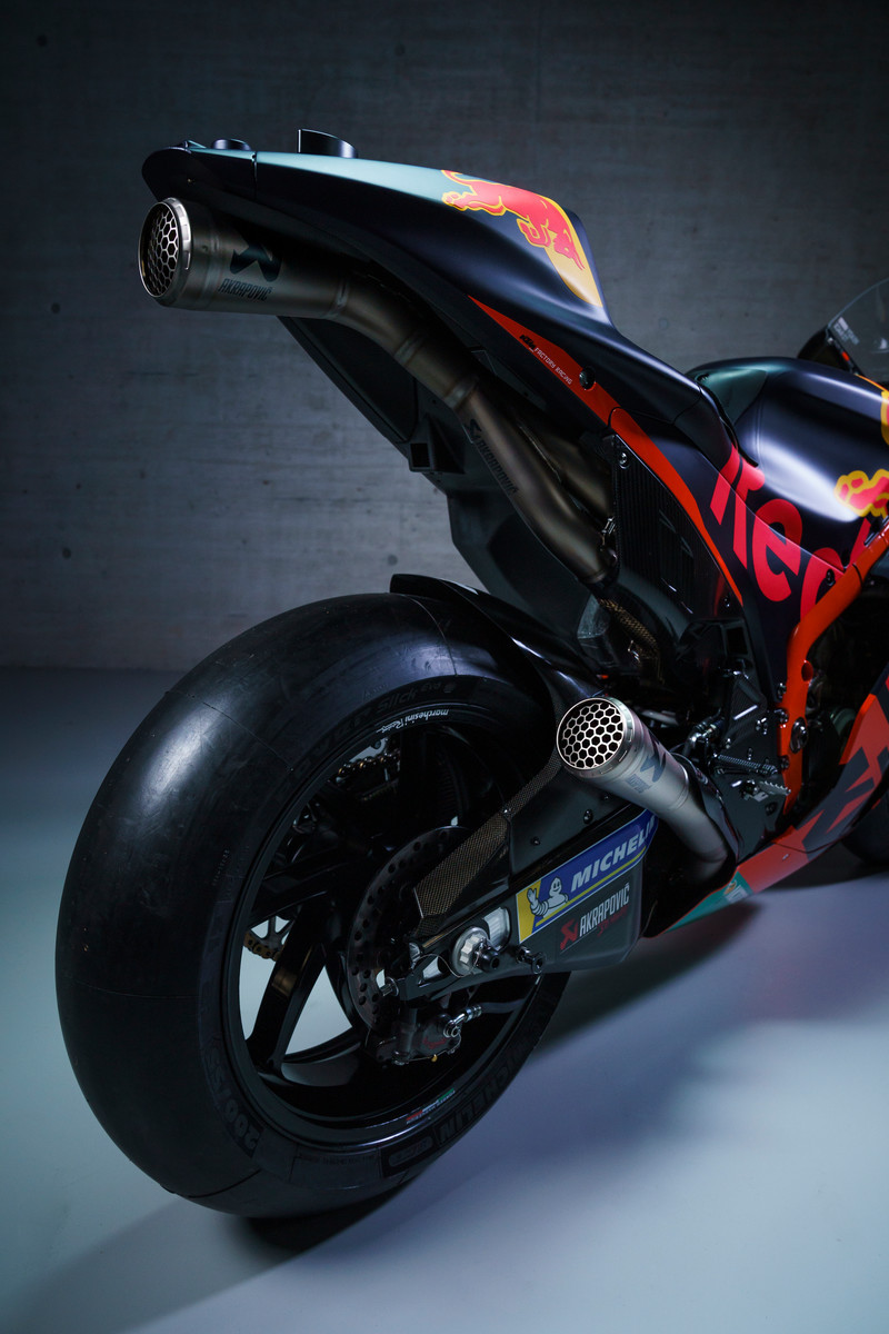 KTM Red Bull RC16 2021