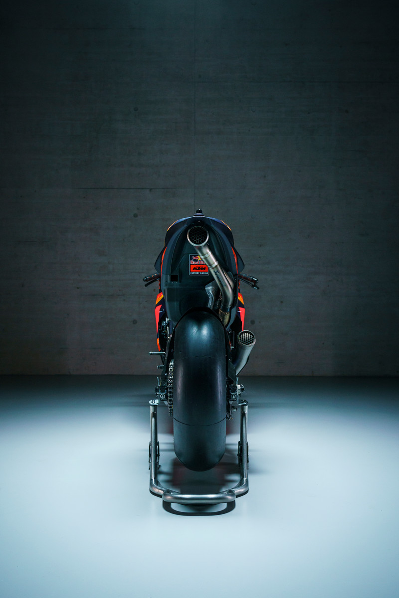 KTM Red Bull RC16 2021