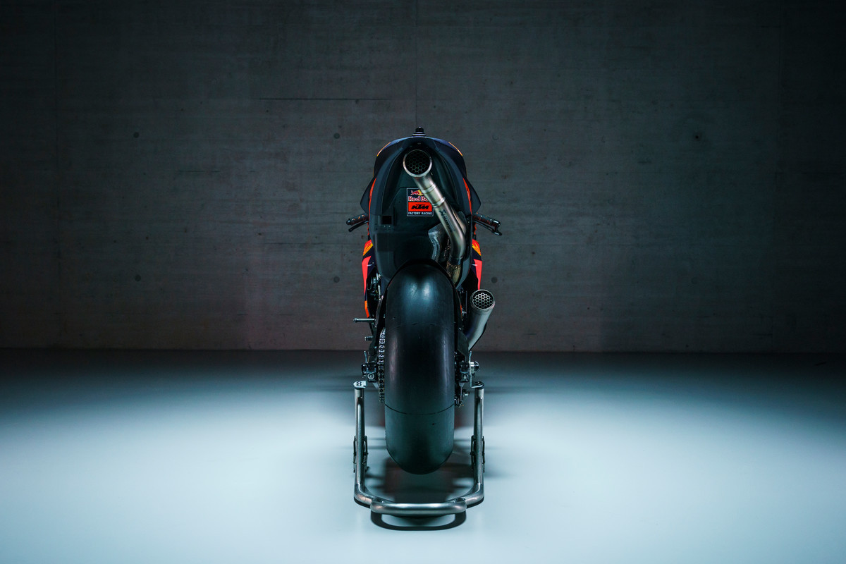 KTM Red Bull RC16 2021
