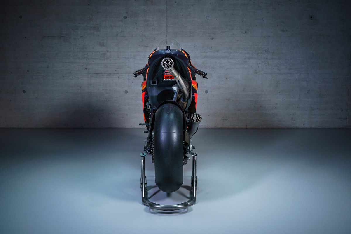 KTM Red Bull RC16 2021