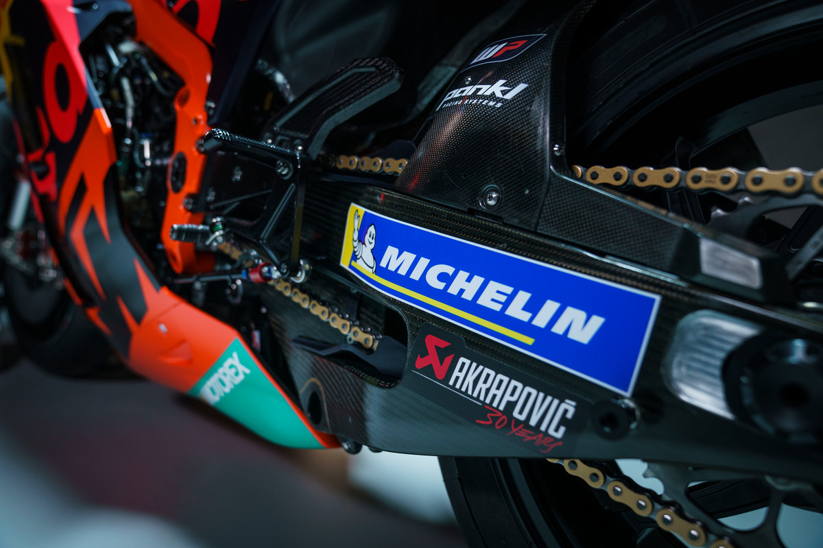 KTM Red Bull RC16 2021