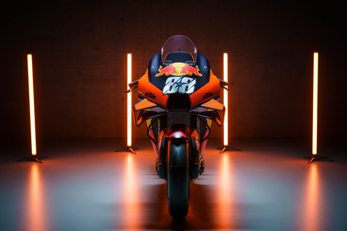 KTM Red Bull RC16 2021