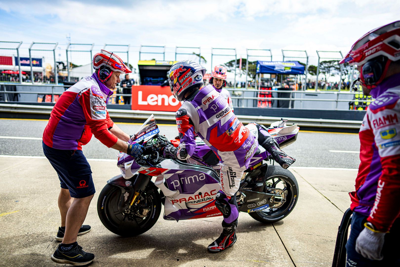 MotoGP Phillip Island Day_2