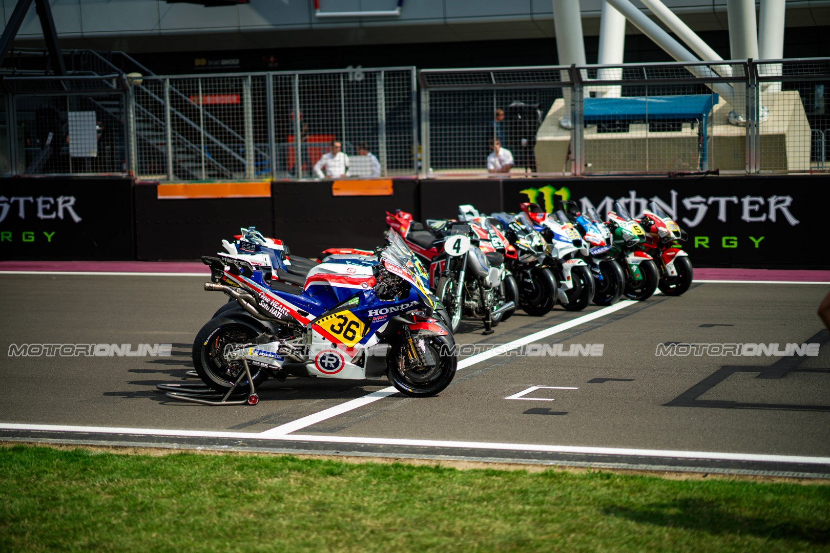 MotoGP Silverstone Livree-Vintage-75