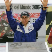 MotoGP – Jorge Lorenzo pone il proprio nome nell’Avenida de los Campeones