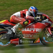 250cc – Estoril Gara – Bautista bissa il trionfo del 2006, Simoncelli 2°, cade Pasini