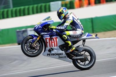 MotoGP – Misano – Rossi vince e allunga su Lorenzo