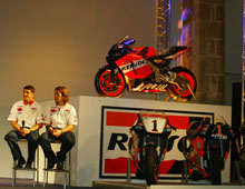 Foto Gallery presentazione Team Honda Repsol 2004….