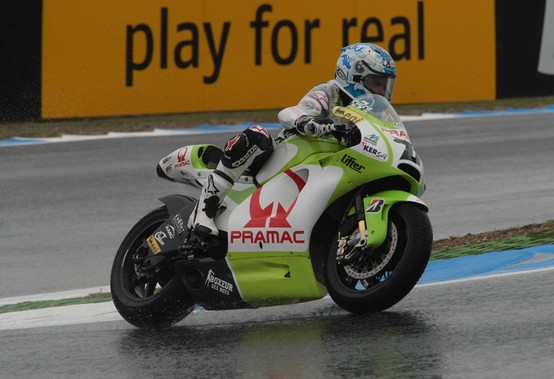 MotoGP – Estoril Prove Libere – Carlos Checa: “Non ci sarebbero potute essere condizioni climatiche peggiori per il mio ritorno”