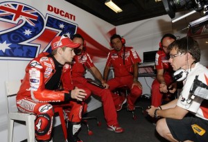 MotoGP – Casey Stoner: “Non sono preoccupato per il 2011”