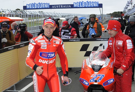 MotoGP – Casey Stoner “invita” i motociclisti australiani ad andare in pista