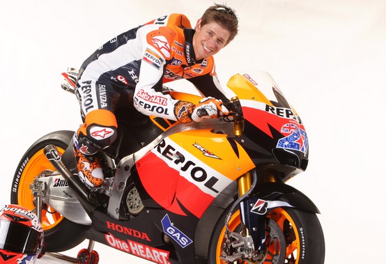 MotoGP – Casey Stoner: “E’ un onore far parte del Team Repsol Honda”