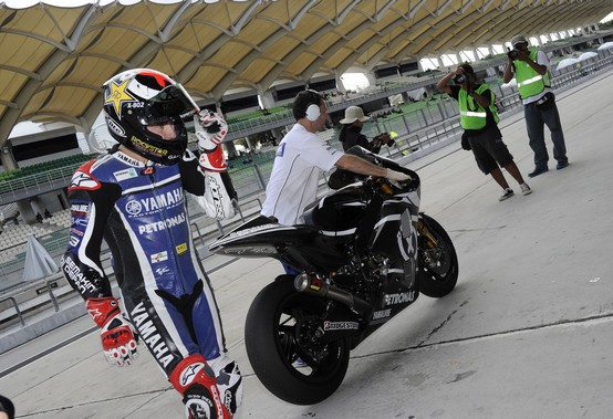 MotoGP – A Sepang la livrea definitiva delle Yamaha di Lorenzo e Spies