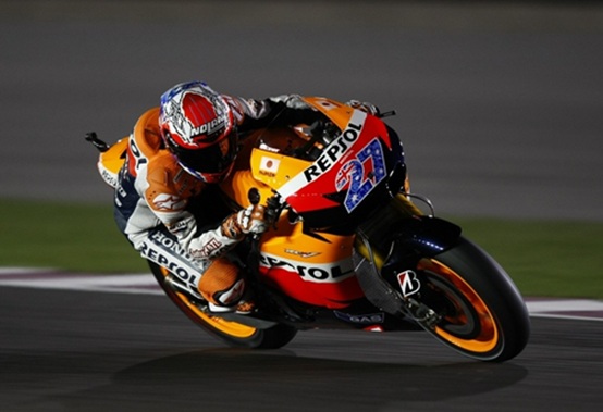 MotoGP – Losail Prove libere 2 – Stoner velocissimo davanti a Pedrosa, Rossi 9°