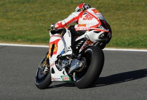 MotoGP – Estoril Prove libere 1 – Acuto di Simoncelli, Rossi 5°