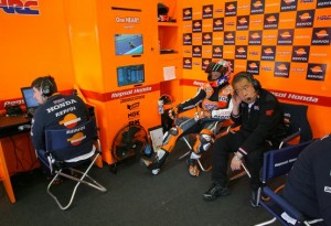 MotoGP – Jerez Warm Up – Stoner precede Rossi e Dovizioso