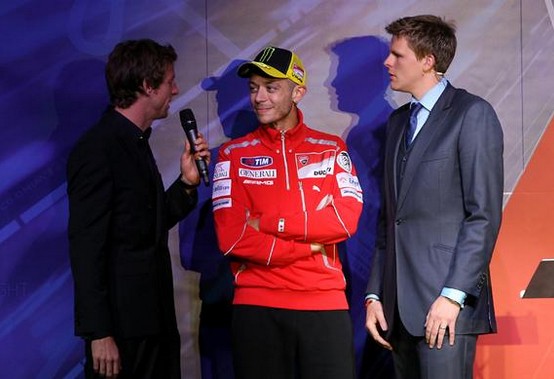 Jenson Button: “Noi piloti di F1 siamo pazzi, i piloti della MotoGP sono fuori!”