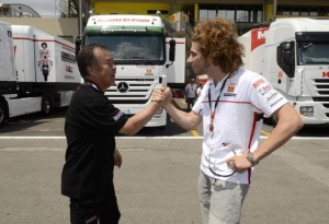 MotoGP: Cecchinello sogna Dovizioso, Simoncelli aspetta un’offerta Honda per Brno