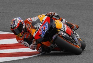 MotoGP Misano, Prove Libere 3: Stoner davanti a Pedrosa, Rossi dodicesimo