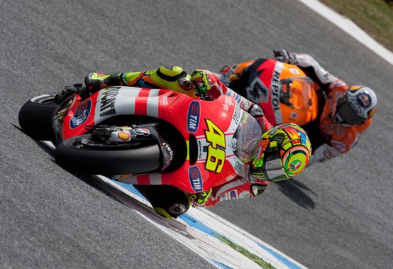 MotoGP: Andrea Dovizioso chiarisce le sue parole su Valentino Rossi