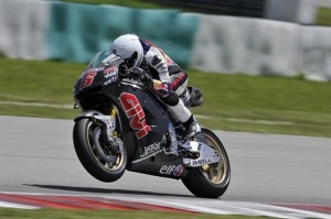 MotoGP: Test Sepang Day 1, Stefan Bradl prova un long run sul bagnato