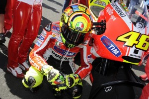 I cupolini delle moto di Valentino Rossi e Nicky Hayden all’asta per Dynamo Camp