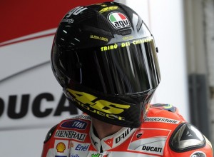 MotoGP: Nuovo casco “PistaGP” per Valentino Rossi