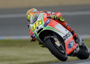 MotoGP Le Mans, Prove Libere: Valentino Rossi “Manca grip in uscita di curva”