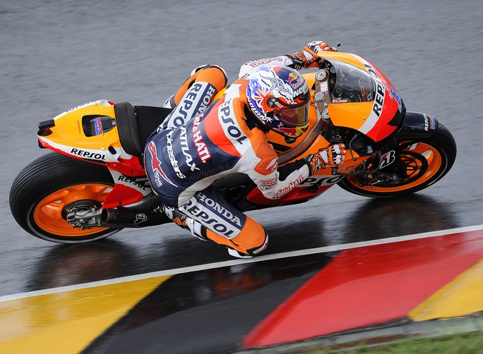 MotoGP Sachsenring, Qualifiche: Seconda pole consecutiva per Casey Stoner