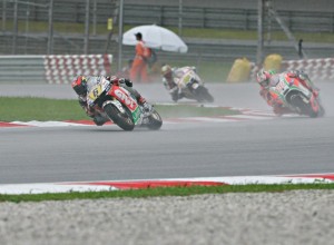 MotoGP Sepang: Stefan Bradl “Mi dispiace per la caduta ma avevo un problema al freno motore”