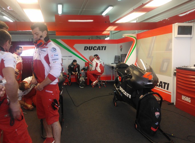 MotoGP: Test Valencia Day 1, il maltempo continua a condizionare i test