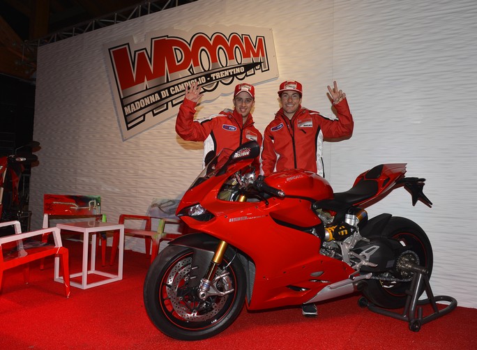 Wrooom 2013: Una leggera nevicata ha accolto l’arrivo di Andrea Dovizioso e Nicky Hayden
