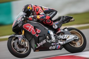 MotoGP: Test Sepang Day 2, Stefan Bradl in ritardo.. poi però recupera….