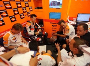 MotoGP: Mike Leitner, Ingegnere di pista di Pedrosa parla dei test di Austin e del pilota spagnolo – Video HD