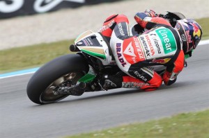 MotoGP Sachsenring, Prove Libere 2: Bradl è il più veloce, si “teme” per la clavicola di Lorenzo