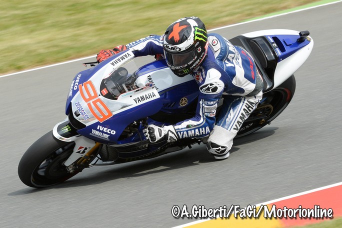 MotoGP Sachsenring: Jorge Lorenzo si arrende “Vada a casa per mettere a posto definitivamente la clavicola”