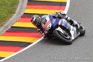 MotoGP: Wilco Zeelenberg “Dura perdere il titolo, ma Lorenzo ha guidato alla grande”