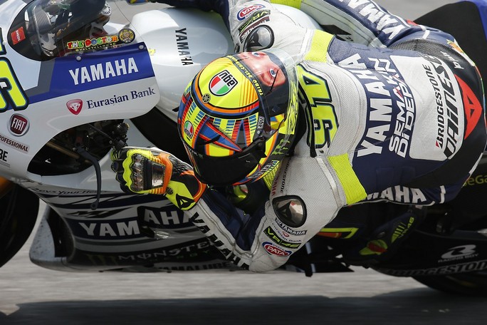 MotoGP: Test Sepang Day 2, Valentino Rossi “Siamo in difficoltà con la nuova gomma Bridgestone”