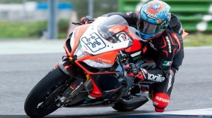 Superbike: Tanto lavoro per la Aprilia su gomme e assetto