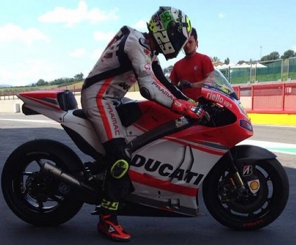 MotoGP: Andrea Iannone “Indubbiamente il rosso mi dona di più”