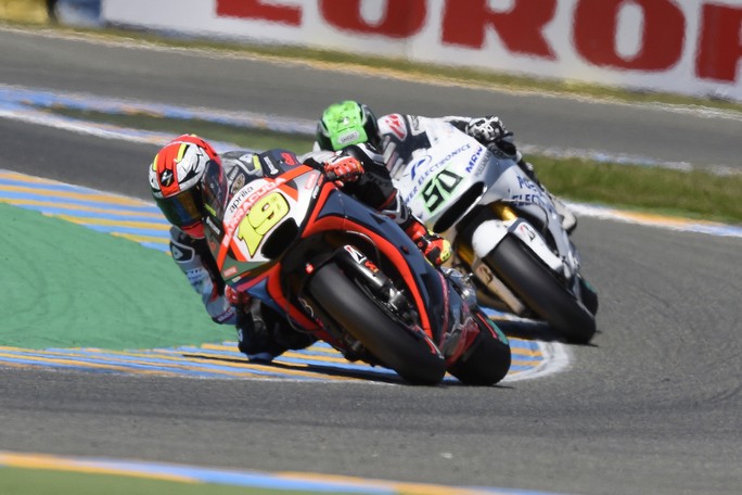 MotoGP Le Mans, Gp: Bautista ancora a punti, problemi al cambio per Melandri
