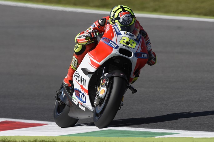MotoGP Mugello: Iannone porta la Ducati in pole! In prima fila Lorenzo e Dovizioso
