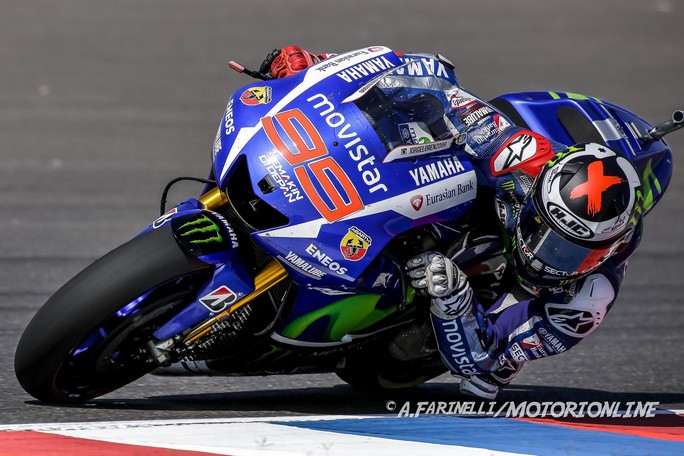 MotoGP Jerez, Prove Libere 2: Lorenzo si conferma al comando, bene Marquez e le Ducati